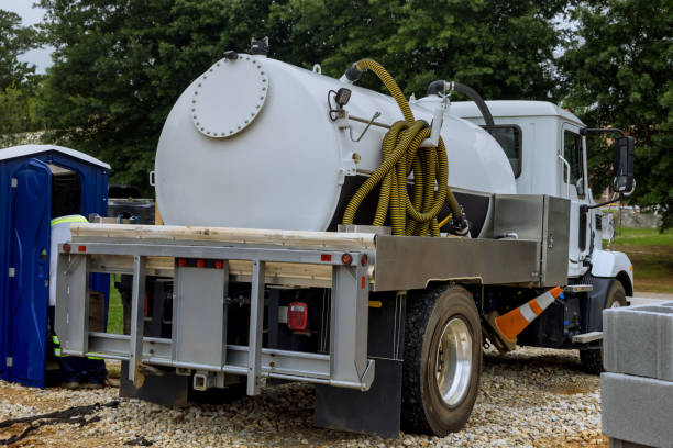Best Portable restroom trailer rental  in Lincoln Park, MI