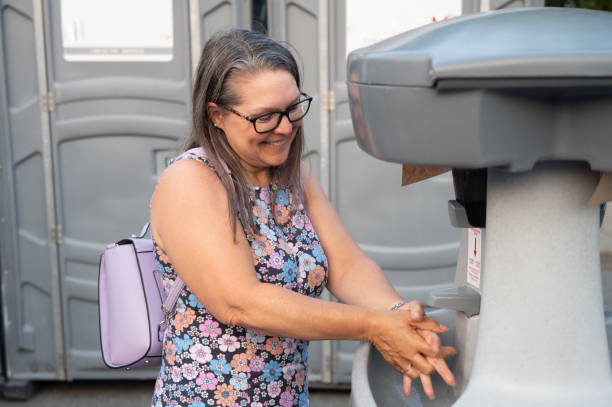 Best Handicap porta potty rental  in Lincoln Park, MI